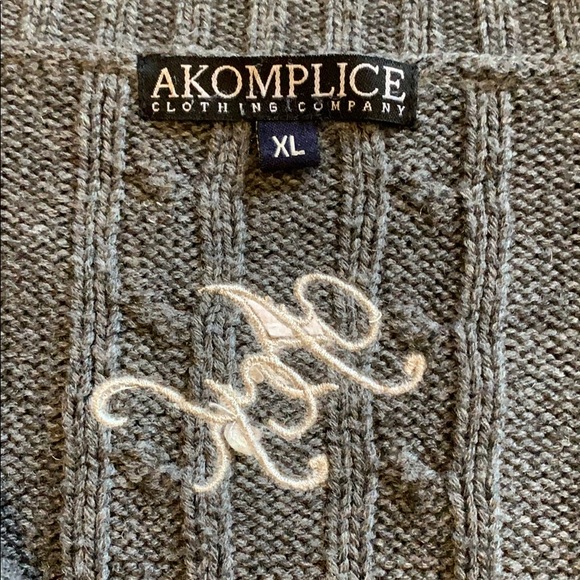 Dark grey cardigan Akomplice Clothing Company. - Picture 2 of 4
